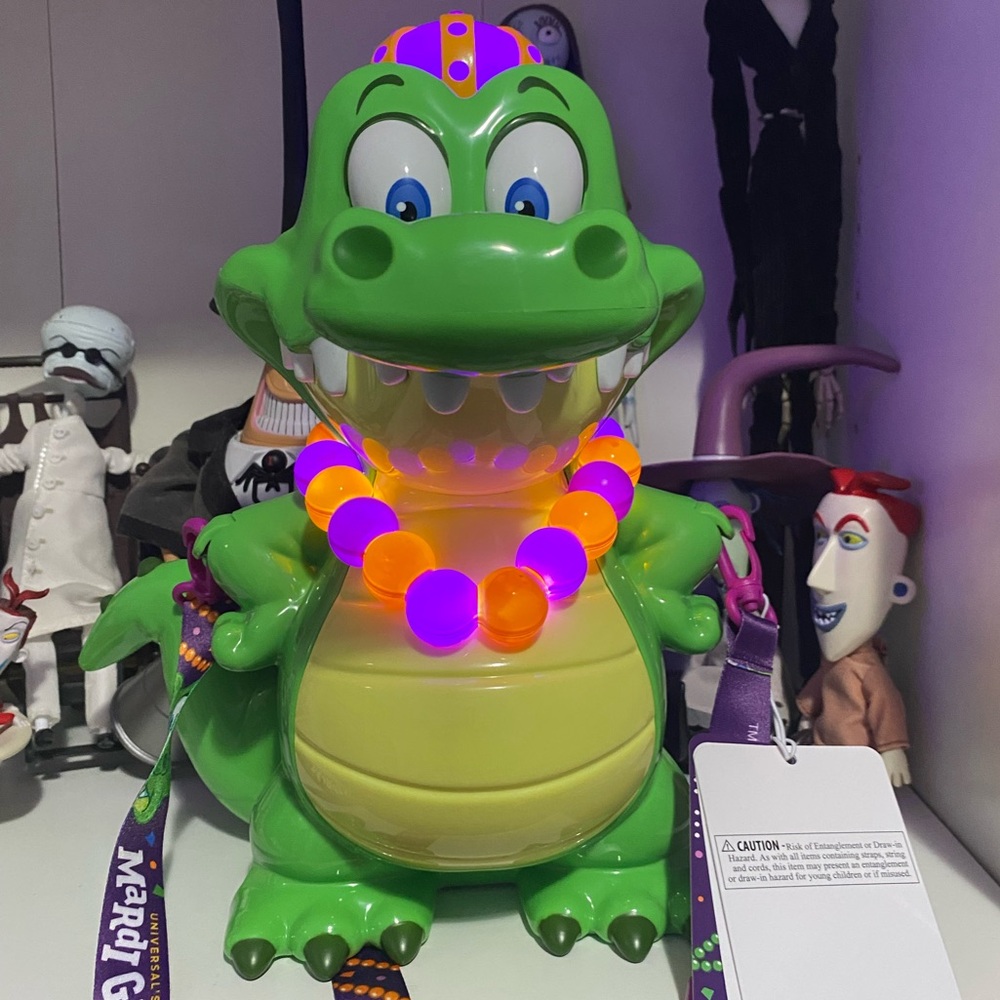 Universal Studios Mardi Gras 2024 King Gator Popcorn Bucket